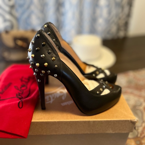 NAPA STUD GREEN CHRISTIAN LOUBOUTIN NEW IN BOX SIZE 371/2 - Picture 6 of 12